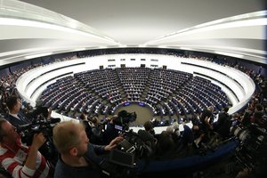 Europos Parlamentas dėl koronaviruso atšaukė sesiją Strasbūre – ji bus nuotolinė