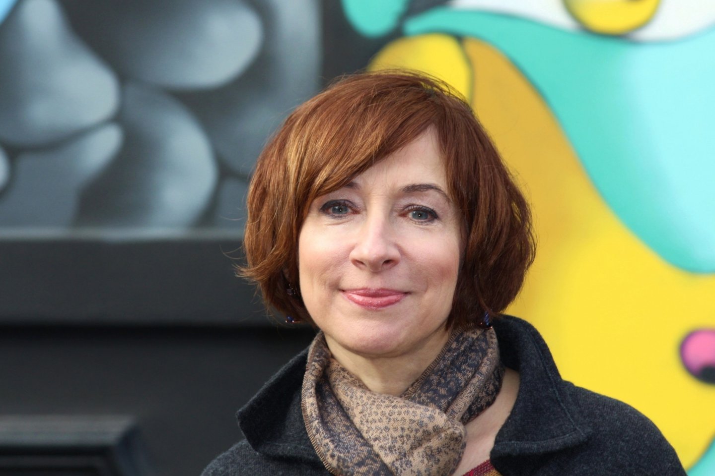 Maria neabejoja – tinkamai apsirengęs žmogus per darbo pokalbį kur kas labiau pasitiki savimi.