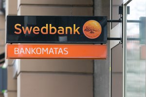 Savaitgalį numatomi „Swedbank“ paslaugų trikdžiai – verta pasirūpinti grynaisiais