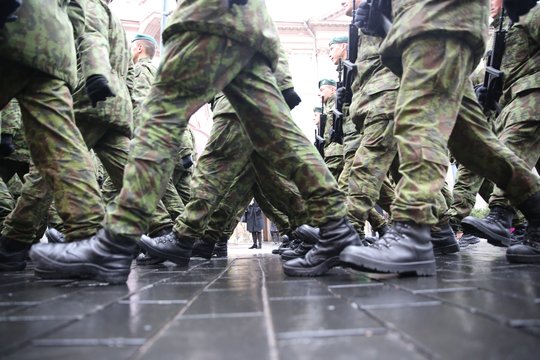 Pasveikę nuo COVID-19 infekcijos Kęstučio bataliono NPPKT kariai grįžo į rikiuotę