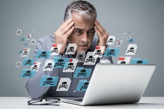 Gyventojų prašoma budrumo: plinta virusu užkrėsti kenkėjiški el. laiškai