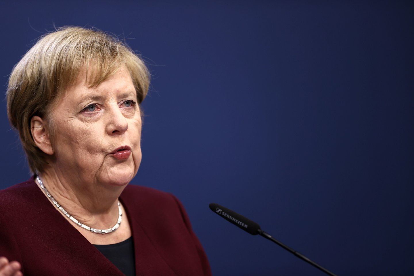 A. Merkel dėl koronaviruso atšaukė lapkritį Berlyne planuotą ES viršūnių susitikimą.