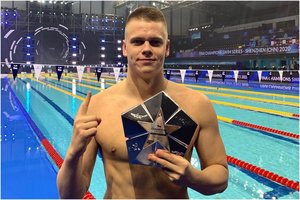 D. Rapšys su S. Biliumi sėkmingai startavo plaukimo lygos sezone