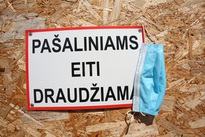 Dėl COVID-19 plitimo viename regione uždraudžiami renginiai, susibūrimai, ligonių lankymas