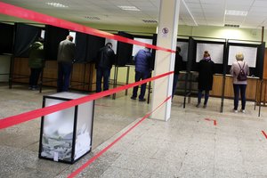 Prasideda balsavimas iš anksto antrajame Seimo rinkimų ture
