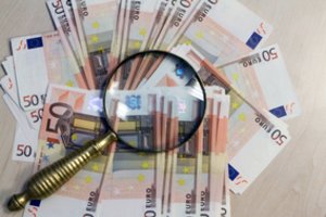 Telefoniniai sukčiai sugalvoja vis naujų pramanų aukoms vilioti