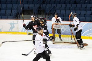 Įvarčių lietumi paženklintas mačas Kaune baigėsi „Hockey Punks“ pergale 