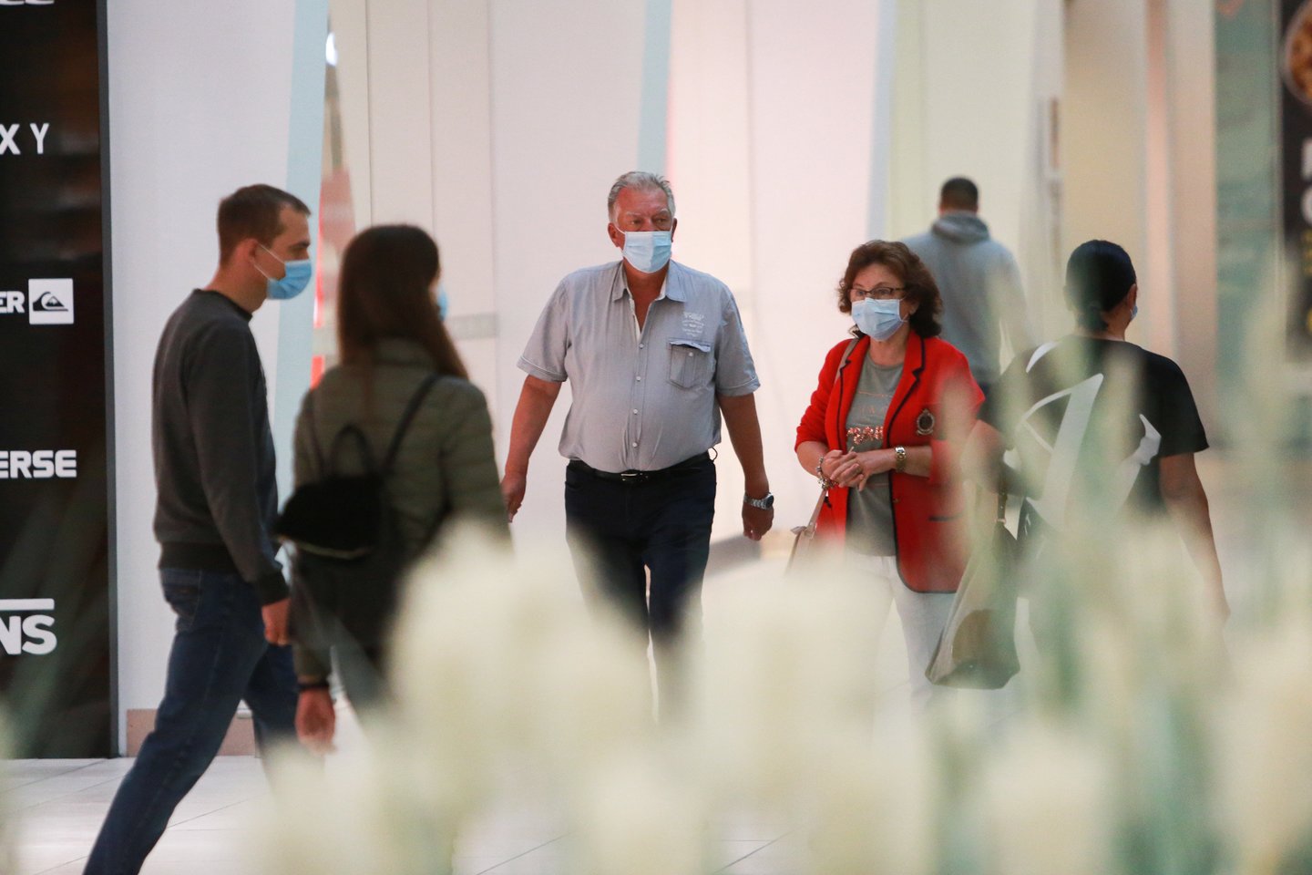 Ekspertai vis dažniau kalba apie sunkiausią pandemijos laikotarpį.<br>G.Bitvinsko nuotr.