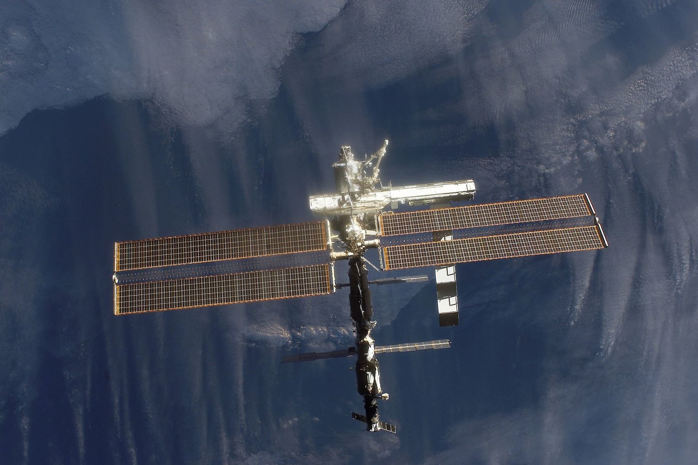  Tarptautinės kosminės stoties (TKS) įgula pašalino visus praeitą naktį aptiktus gedimus.<br> NASA nuotr.