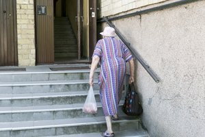 Ekspertai priešinasi tryliktos pensijos idėjai: vietoj to siūlo sumažinti mokesčius