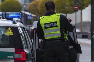 Alytaus vyriausiojo architekto kabinete ir namuose – kratos: paimti reikšmingi dokumentai