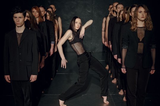 Šokio šventei „Dėmesio! Baletas“ artėjant – pokalbis apie bėgančius į tikslą ir jų šmėklas