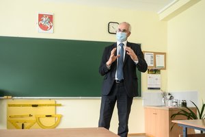 Svarbu moksleiviams ir jų tėvams: idėjos pratęsti atostogas atsisakyta, turi naują planą