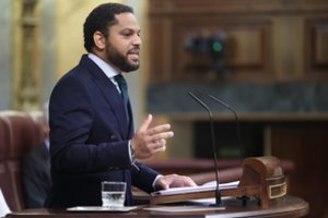 Ispanijos ultradešinieji parlamente inicijuoja balsavimą dėl nepasitikėjimo vyriausybe