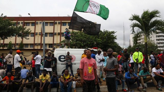 Neramumai Lagose: pareigūnai šaudė į protestuotojus