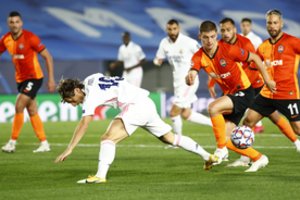 Čempionų lygoje – netikėtas „Real“ pralaimėjimas ir rungtynių pabaigoje atšauktas įvartis