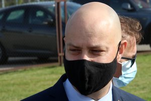 A. Verygos atsakas tikintiems, kad karantinų paskelbimas neatsitiktinai sutampa su Seimo rinkimais