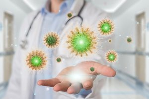 Naujausi duomenys: COVID-19 atveju pavojingi gali būti net minutės trukmės kontaktai