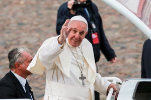 Lietuvos vyskupai sureagavo į popiežiaus Pranciškaus mintis apie homoseksualų santuoką