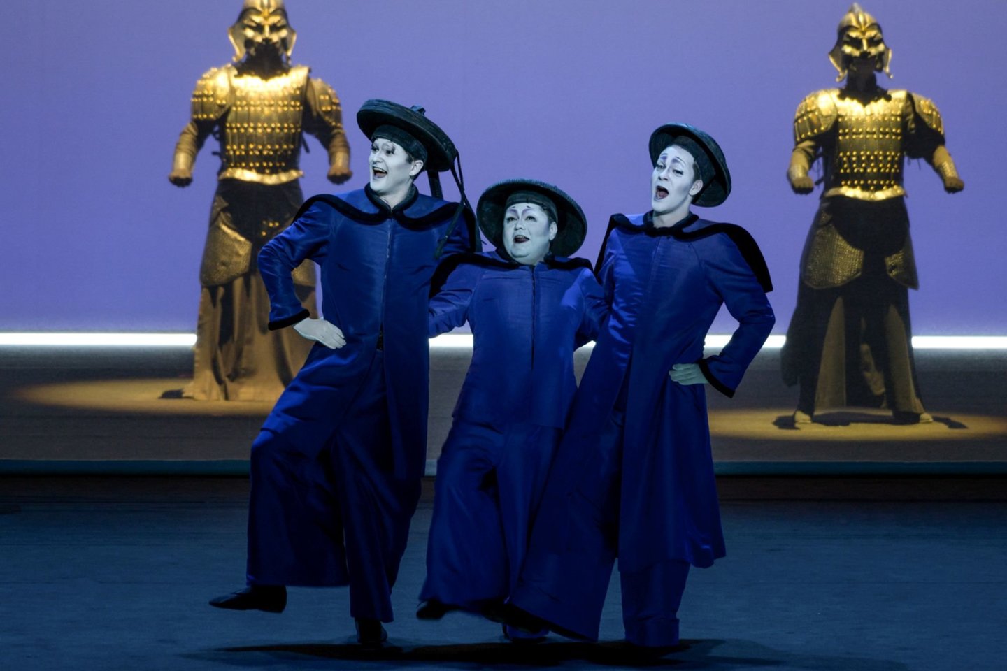 T.Pavilionis, R.Karpis ir Š.Šapalas G.Puccini operoje „Turandot“.<br> M.Aleksos nuotr.