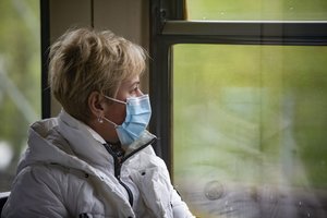 Pandemija nerimsta: Latvijoje patvirtinta 211 naujų COVID-19 atvejų, mirė du užsikrėtusieji