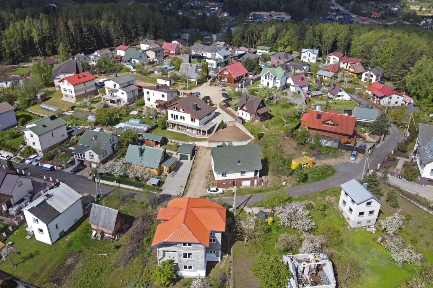 Šią savaitę jau paskelbti neparduotų septynių sklypų Sudvajų, Likiškėlių ir Santaikos gatvių sankirtos teritorijoje antri aukcionai už tą pačią pradinę kainą, nes pagal vertinimus ji vienerius metus nesikeičia. Aukcionai vyks ateinančio sausio antroje pusėje.<br>A.Vaitkevičiaus asociatyvi nuotr.