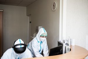 Jau darosi pernelyg sunku atsekti koronaviruso užsikrėtimus: iš 766 naujų atvejų – net 468 neištirti