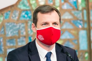 G. Paluckas atsikirto R. Karbauskiui:  „Aš aukštesnis už Ramūną ir tikrai neliksiu jo šešėlyje“