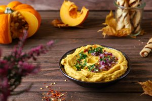 Išbandykite humusą su moliūgais: spalvinga, lengva ir gardu