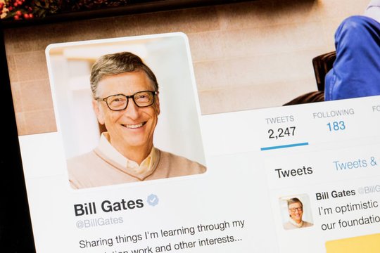 1955 m. gimė amerikiečių programuotojas ir verslininkas, bendrovės „Microsoft“ įkūrėjas Billas Gatesas.<br>123rf
