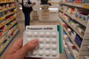 Vaistininkai paragino atsiimti kalio jodido tabletes: pastebėjo sumažėjusi klientų aktyvumą