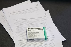 Sostinėje pradėtos dalyti jodo tabletės: vilniečiai jas nemokamai gali atsiimti vaistinėse