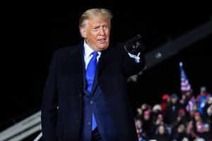 Į D. Trumpo kampanijos interneto svetainę buvo įsibrovę programišiai