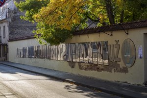 Užupio Respublikos Konstitucija – ir hebrajų kalba