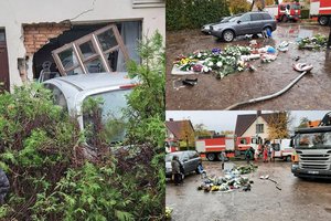 Plungėje moters „Renault“ nuo kalniuko kapinėse nuskriejo tiesiai į priešais esančio namo sieną