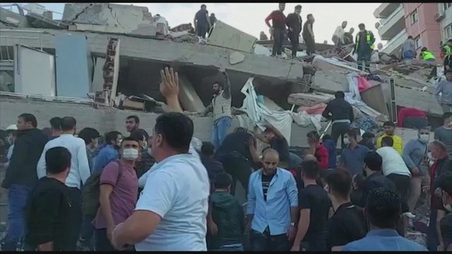 Graikijai ir Turkijai smogė galingas žemės drebėjimas: žuvo mažiausiai 4 žmonės, 120 sužeista