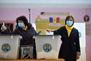 Stebint Maskvai, Moldova renka naują prezidentą 