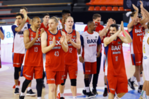 Lietuviškoje akistatoje pergalę šventė M. Sajaus ekipa