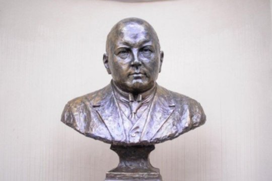 1885 m. gimė ekonomistas, pirmasis Lietuvos banko valdytojas, vadinamas lito tėvu, Vladas Rafaelis Jurgutis. Mirė 1966 m.