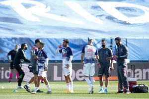 Čempionų lygos trečiajame ture – šį sezoną stringančių garsių klubų dvikova