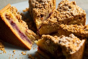 Trupininis vyšnių pyragas: iš karto kepkite daugiau