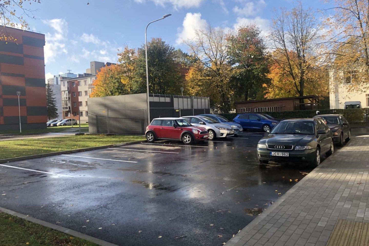  Kiemuose - daugiau vietos automobiliams.<br>Klaipėdos savivaldybės nuotr. 