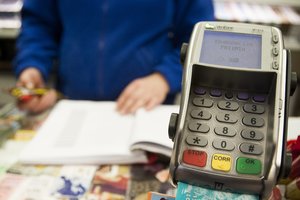 Pakibo atsiskaitymai „Luminor“ banko kortelėmis – neveikia ir „Revolut“