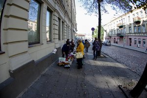 Turgaviečių prekeiviai niūrūs – nebeįstengia susimokėti net už prekybos plotą 