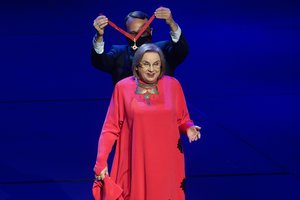 Pamatyk, kam atiteko „Auksiniai scenos kryžiai“, – apdovanoti iškiliausi teatro menininkai