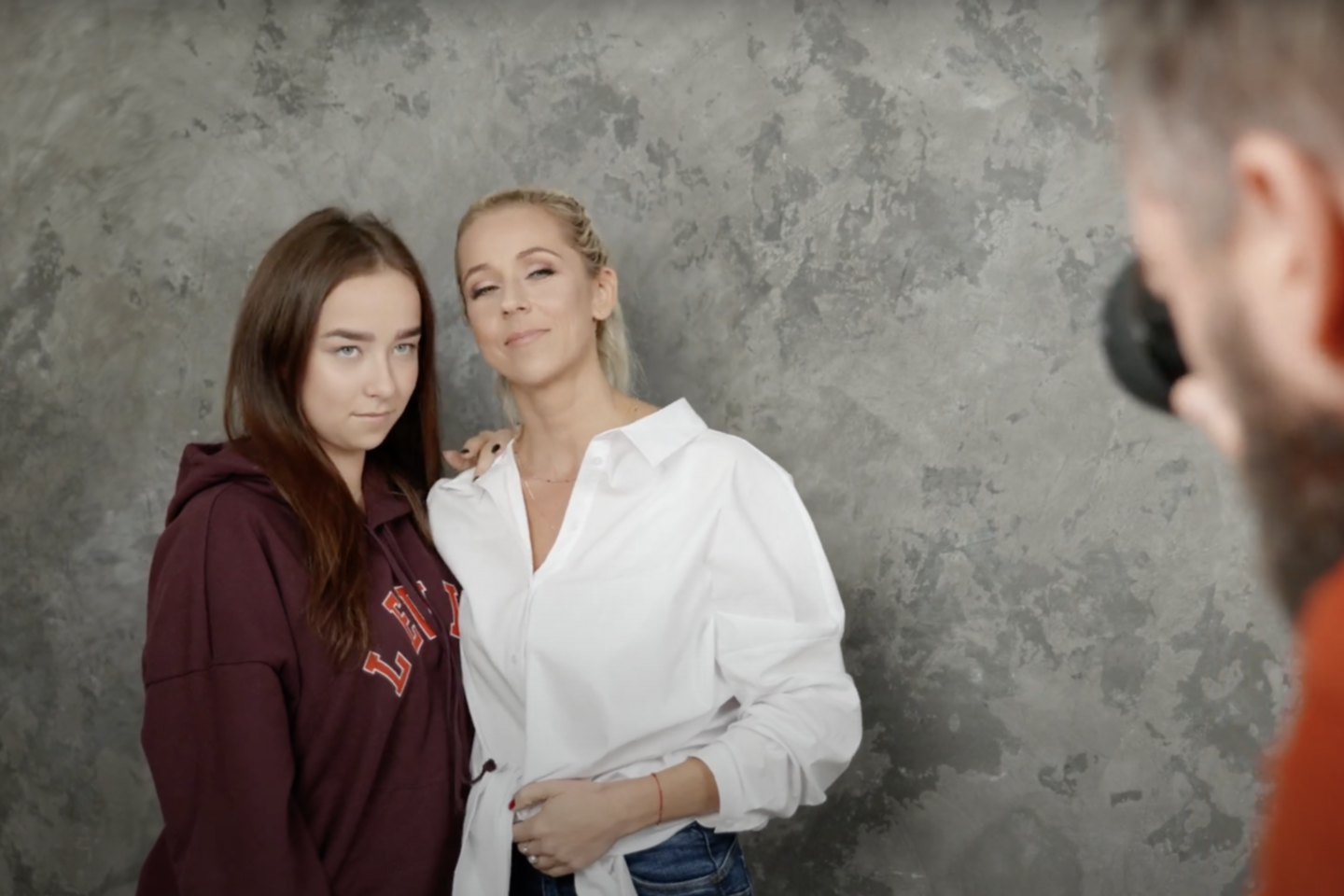  Aktorė I.Stasiulytė reklamoje įsiamžino su dukra Upe.<br> Socialinės reklamos kadras
