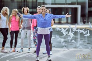 Sporto klubams užsidarius – trenerės patarimai, kaip mankštintis namuose