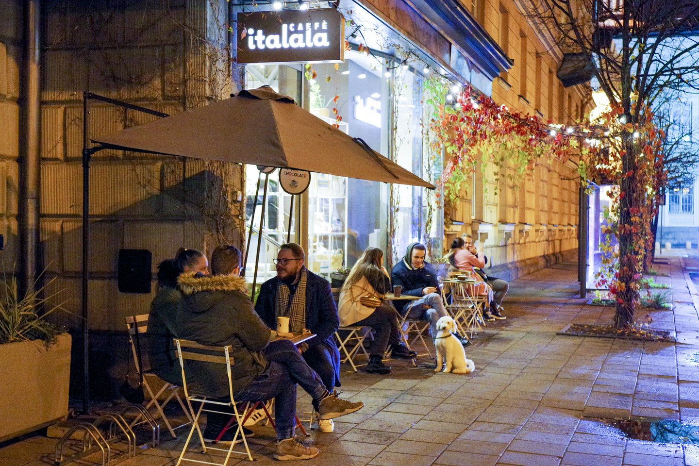 Nuo šeštadienio Lietuvoje trims savaitėms įvedamas visuotinis karantinas.<br>V.Ščiavinsko nuotr.