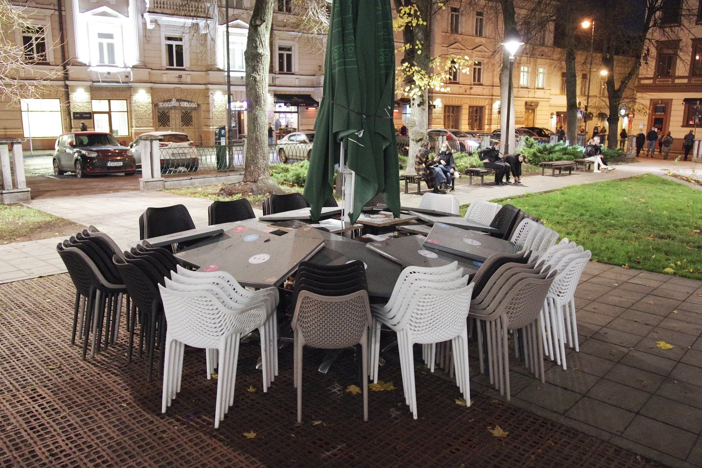 Nuo šeštadienio Lietuvoje trims savaitėms įvedamas visuotinis karantinas.<br>V.Ščiavinsko nuotr.