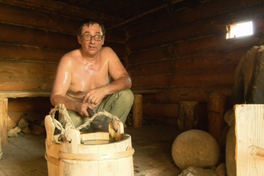 Pirtininkas atskleidė, kaip tinkamai iškūrenti dūminę pirtį